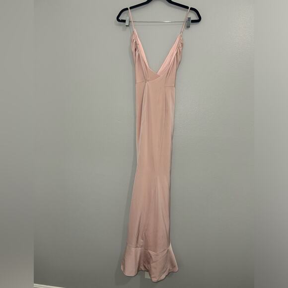 Lovers & Friends Satin Pink Blush Ruffle Twist Maxi Dress Gown Size Large - Picture 5 of 8